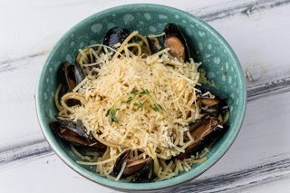 Спагеті з морепродуктами  (350г)