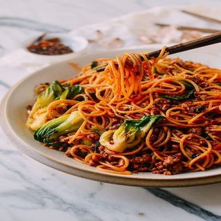 Stir-fry spaghetti