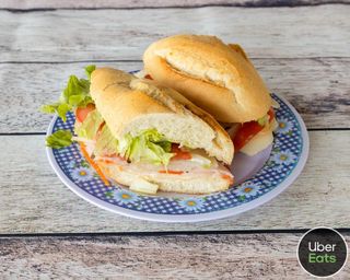 Bocadillo Pollo, Lomo ó Mechada Especial