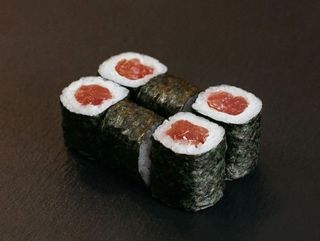 Tekka maki 150g (6 kom)