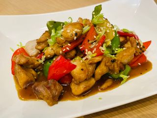 36.Pollo Salteado Con Verdura Y Salsa 