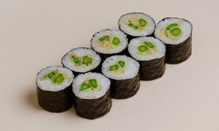 Hosomaki szparag w tempurze - 8 szt