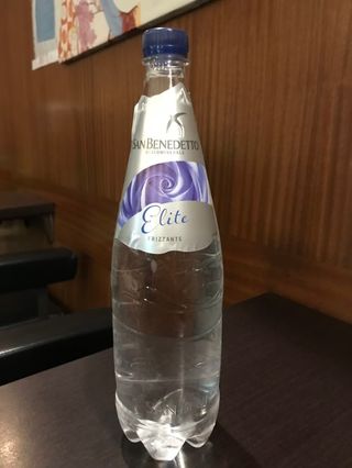 Acqua frizzante 75 cl