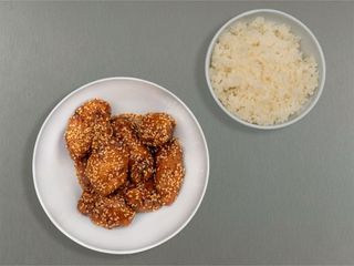 Sweet and Sour Chicken (420g)