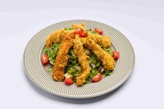 Salata sa hrskavom piletinom 300gr