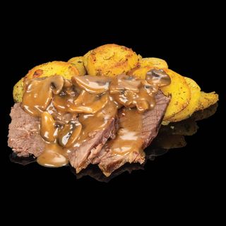 Телешки карета с диви гъби и ароматни картофи﻿