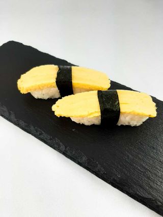 1.Nigiri z omletem Tamago 2szt.