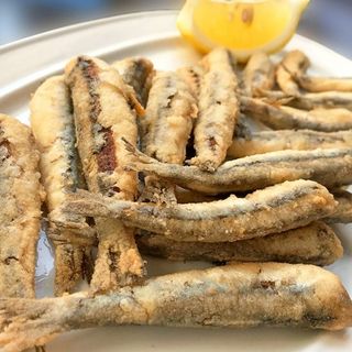 29. Boquerones fritos