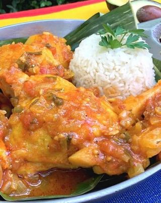 Pollo en salsa 