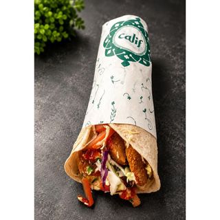 Lipie crispy cu cartofi prăjiți si salate