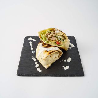 Tortilja s piletinom i sirom + Coca-Cola