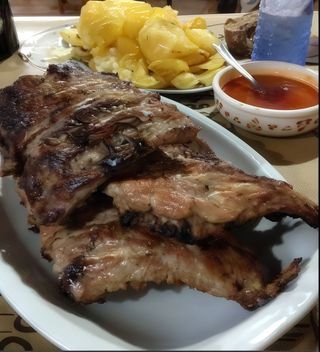 CHURRASCO DE CERDO CON PATATAS