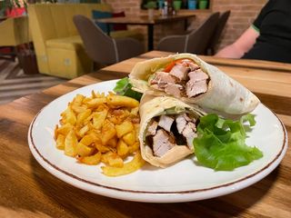 Тортила с хрупкаво пиле