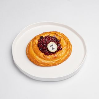 Дэниш с вишней