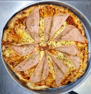Pizza Vesuvio