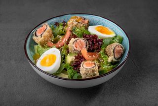 Салат з лососем Татакі (220г)