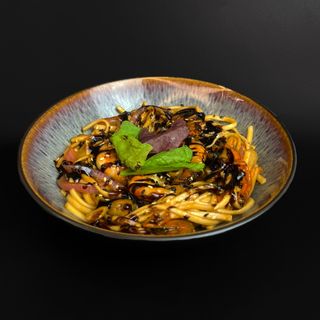 Удон з морепродуктами