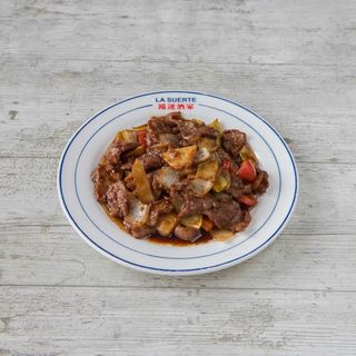 48.-Ternera con salsa picante