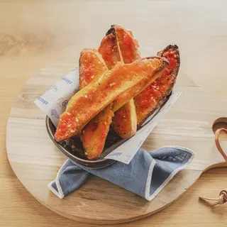 Pan con tomate rallado