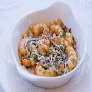 Cazuela De Langostinos Con Gulas