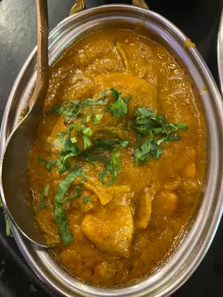 PESCADO AL CURRY