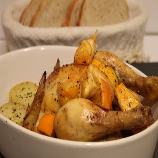 Pollo coquelet con papas fritas