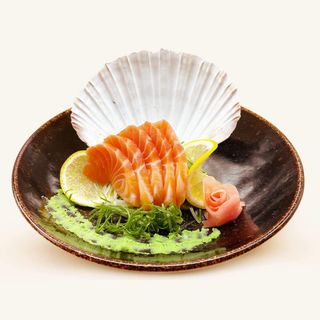  Sashimi Salmon