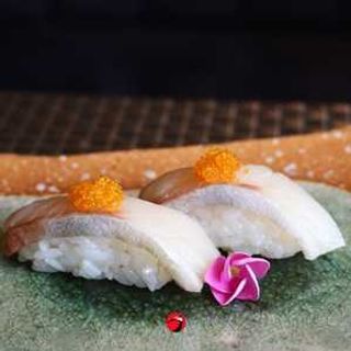 Niguiri hamachi