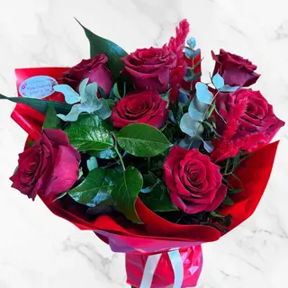Buchet 7 trandafiri rosii