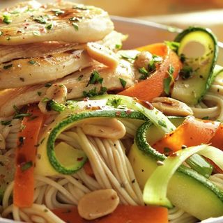 TALLARINES CON POLLO SOLOMILLO Y VERDURAS