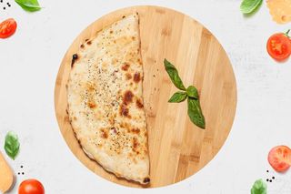 Кальцоне з беконом та куркою (400г)