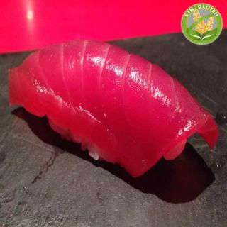 51. Atún nigiri (1 p)