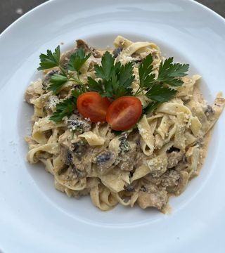 Tagiatelle z kurczakiem i pieczarkami
