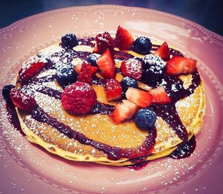 Pancakes ai frutti di bosco