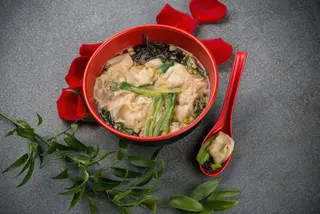 Z5 Zuppa di wonton