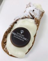 Cannolo siciliano grande