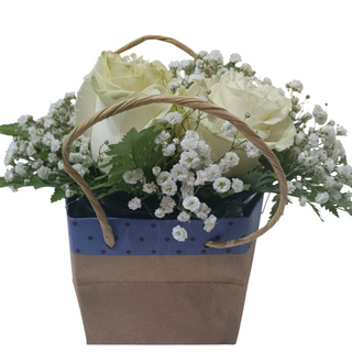 Cesta de Rosas blanca