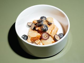 Ciasto miodownik (Medovik)