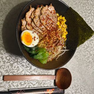 302-Pork rāmen 