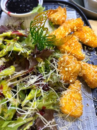 Панирани топени сиренца