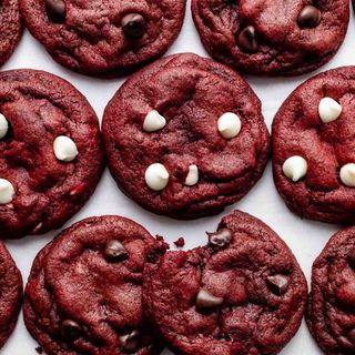 Red velvet cookies
