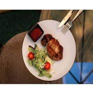 Стейк зі свинини