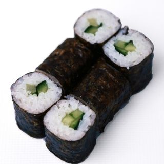 Макі-рол з огірком (110г)