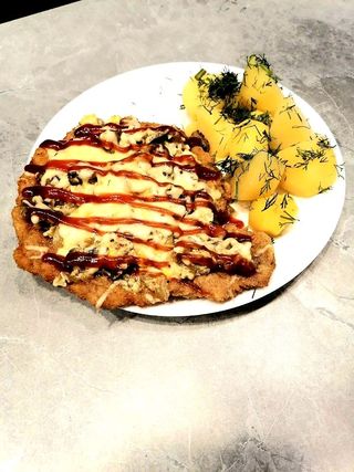 Schabowy po Kowalsku z ziemniakami