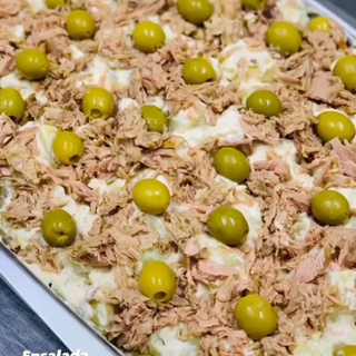 Ensalada de patatas con “ all i olí”