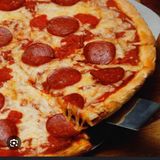 Pizza De Salami (Mediana)