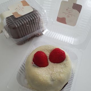 Caseirinho Chocolate com Nido e Morango