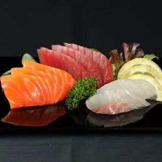 103.Sashimi Variado (10 Uds.)