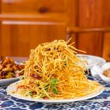 j5 შემწვარი კარტოფილის ისრები