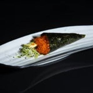 261 Temaki ikura avocado 